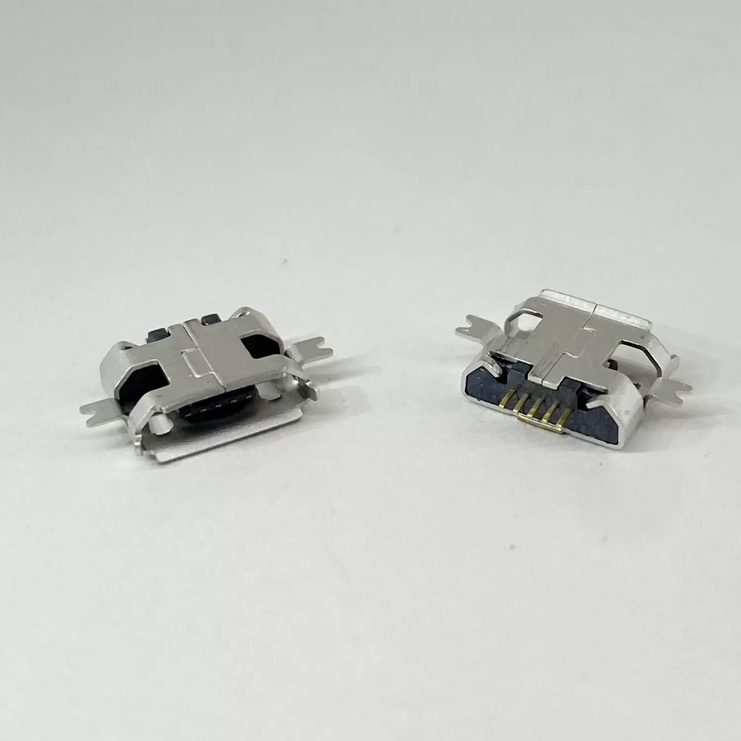 Купить Гнездо №9-1 micro USB B, 5 контактов, 2 вывода по низкой цене