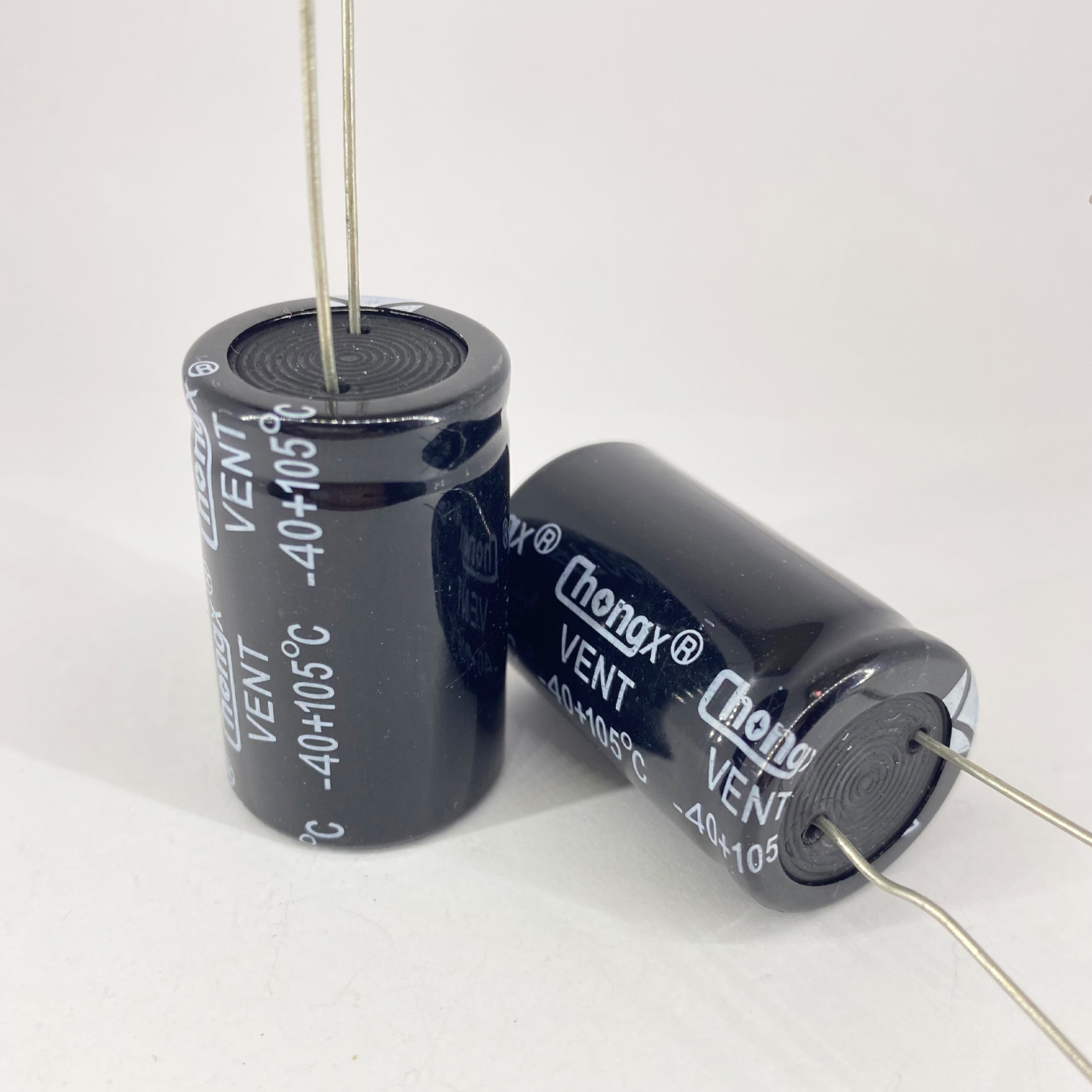 Электролитические конденсаторы 4700 мкф x 50 В - 22x35 мм 105 °C ChongX, фото
