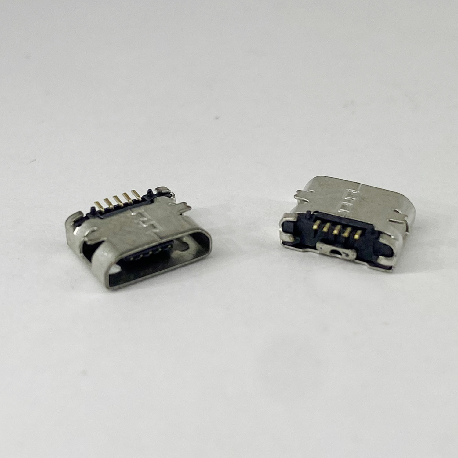 Купить Гнездо №5-1 micro USB B 5 P, 5 контактов, 2 вывода SMD по низкой цене