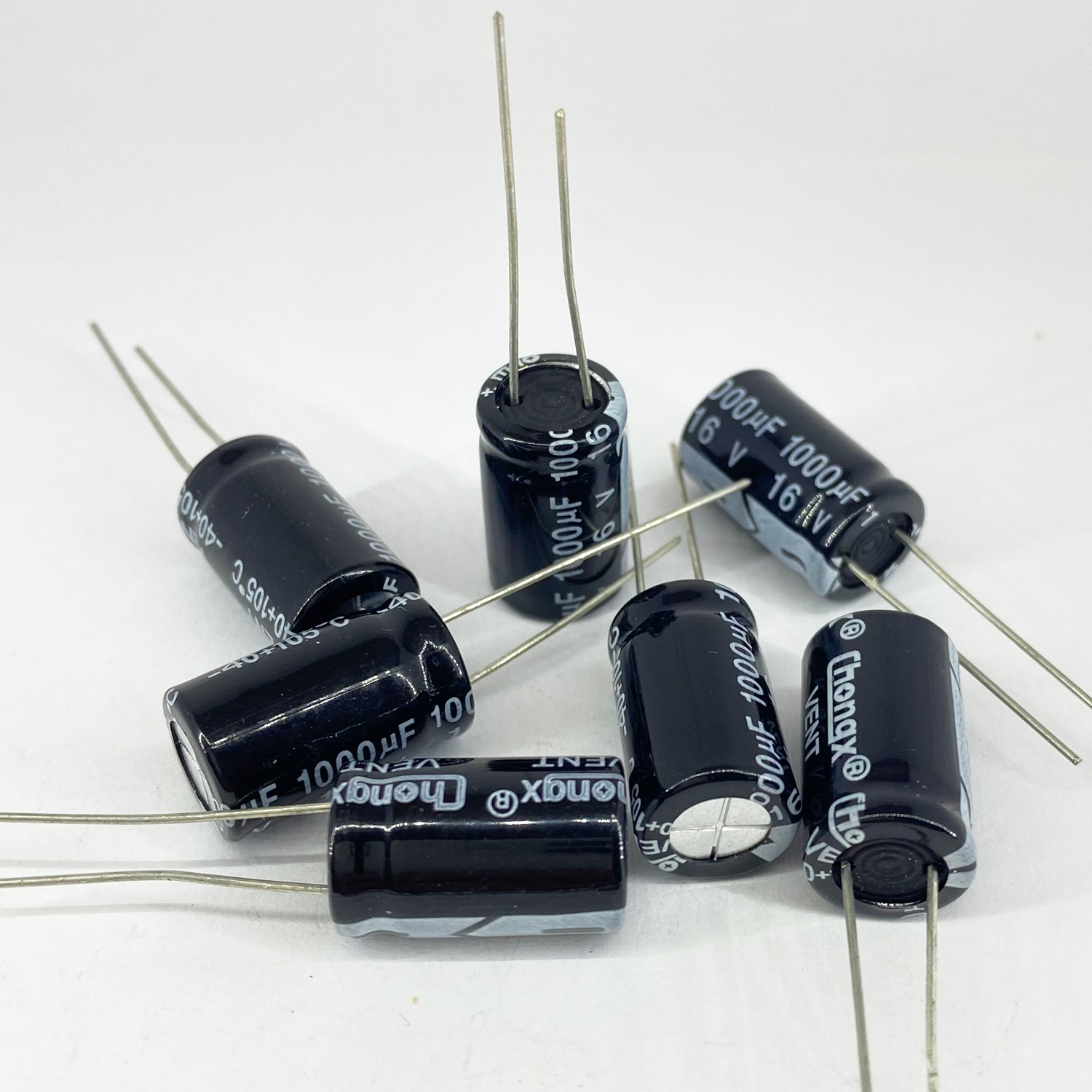 Электролитические конденсаторы 1000 мкф x 16 В - 10x17 мм 105 °C ChongX, фото
