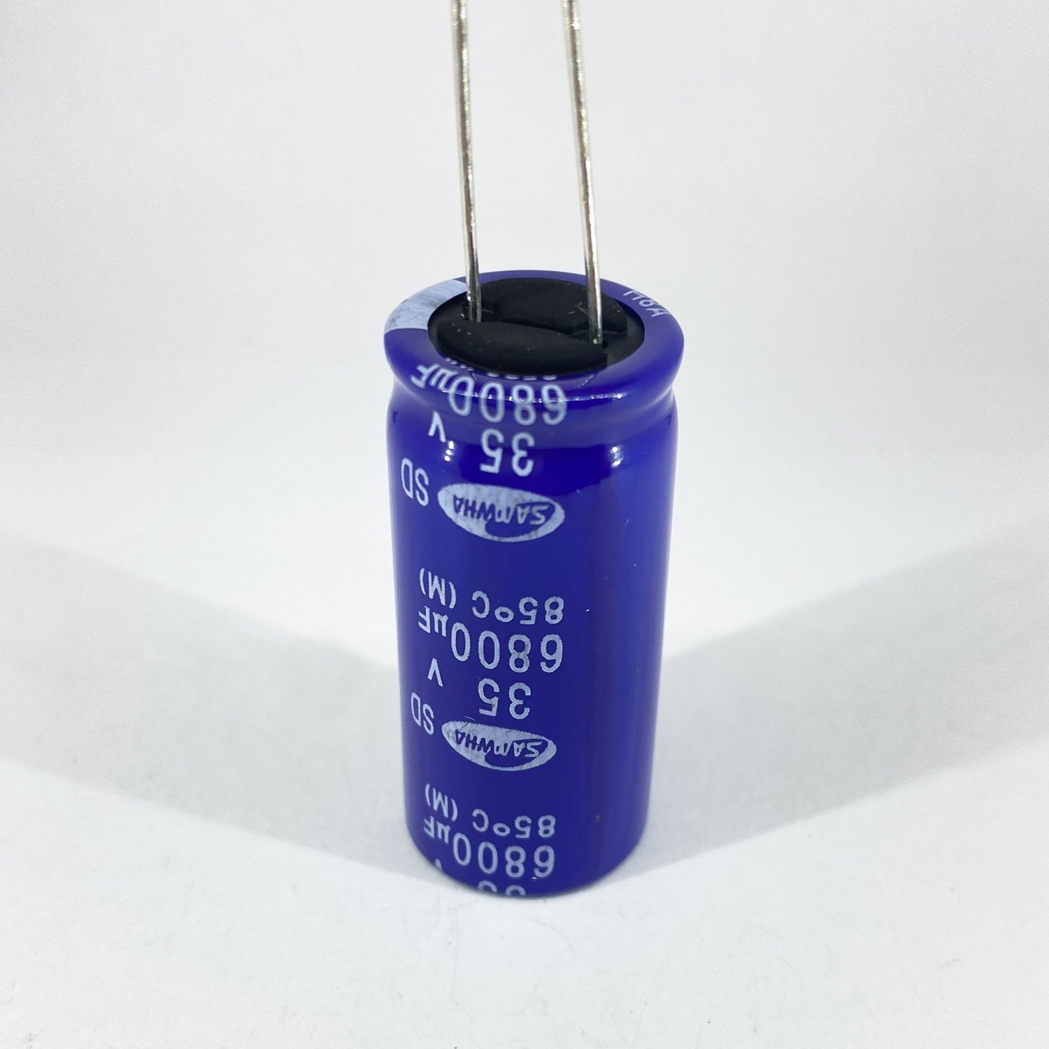 Электролитические конденсаторы 6800 мкф x 35 В - 18x40 мм 85 °C SAMWHA, фото