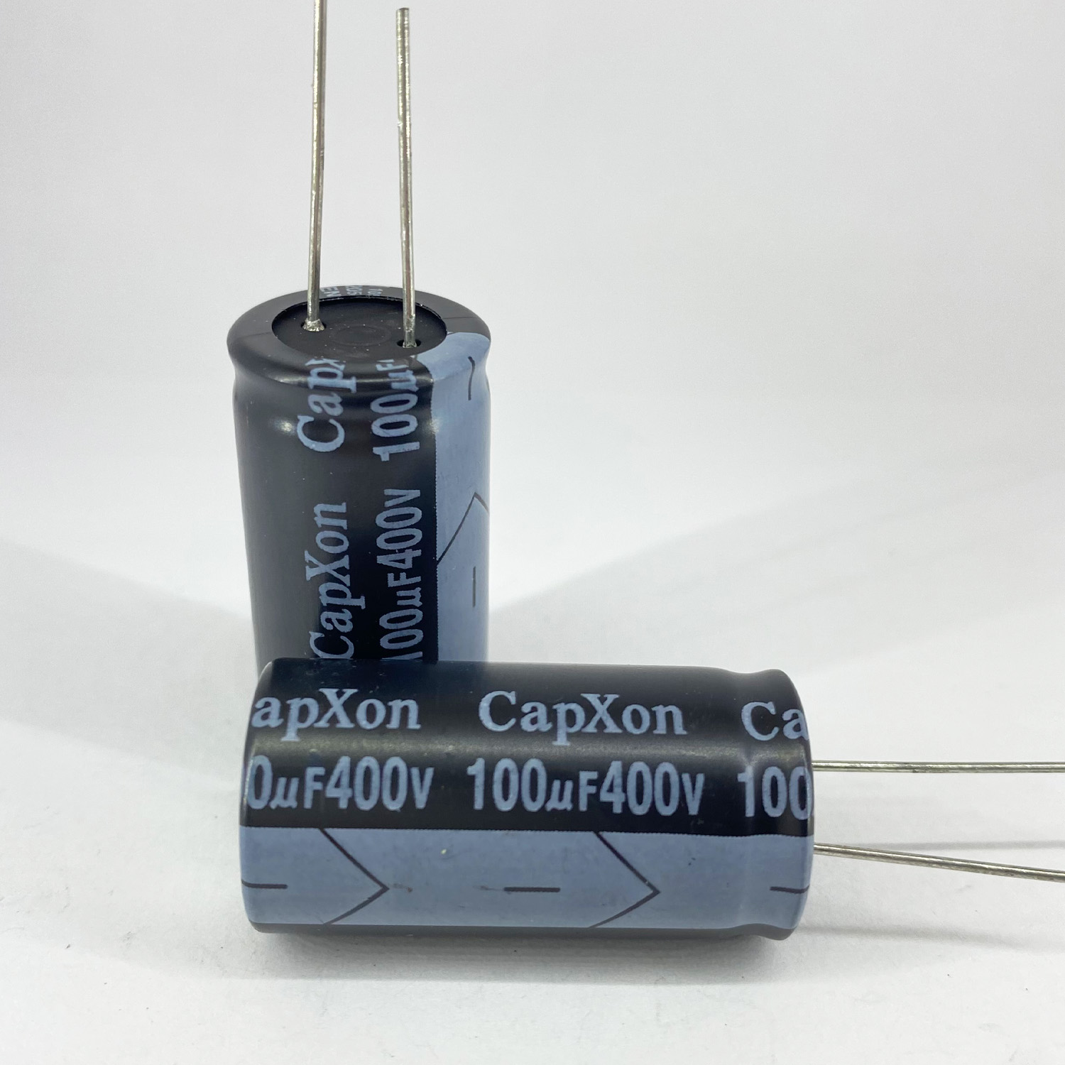 Электролитические конденсаторы 100 мкф x 400 В 18x35 мм 105 °C CapXon, фото