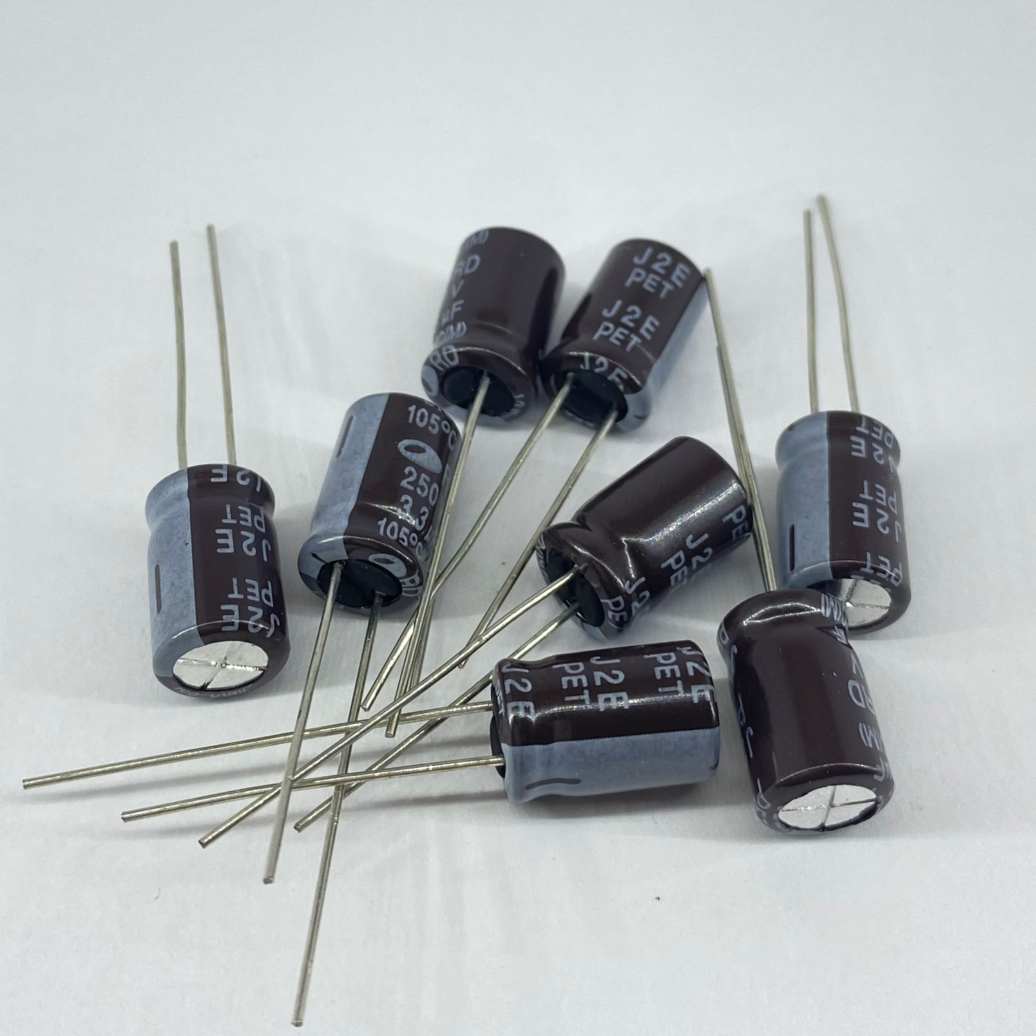 Электролитические конденсаторы 3,3 мкф x 250 В - 8x11,5 мм 105 °C SAMWHA, фото
